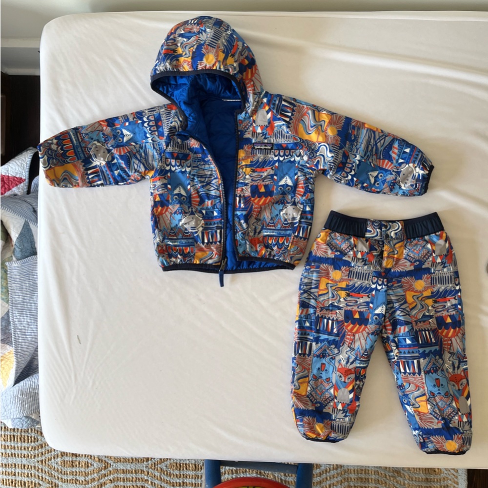 Patagonia Kids 2T Matching Reversible Snow Jacket and Pants